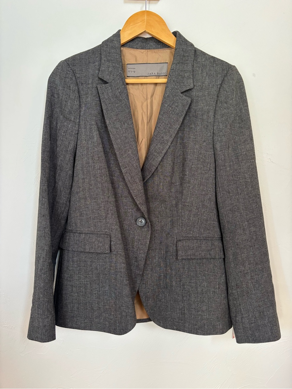 Zara Basic Gray Herringbone Blazer One Button Flap Pockets Lined NWT L
